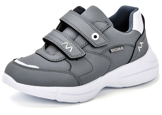 Sneakers with double Velcro and comfortable unisex sole for children